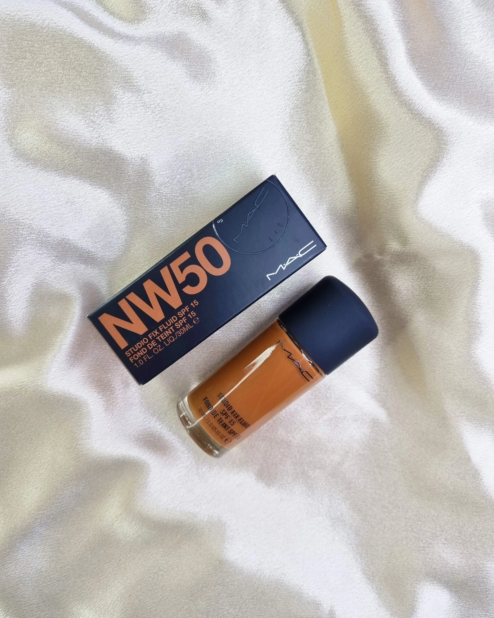 MAC Studio Fix Fluid Foundation SPF 15 – NW50