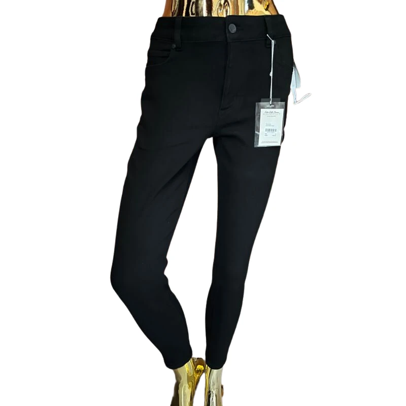 Black Ladies Skinny Jeans BY Tahari